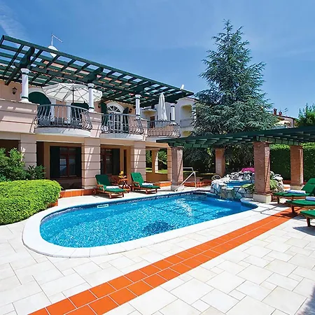 Lovely In With Outdoor Swimming Pool Porec