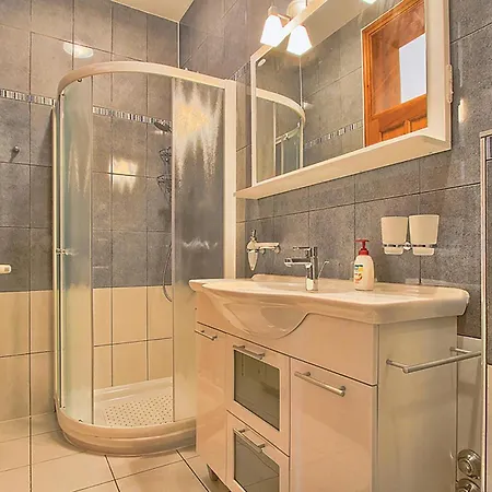 Holiday home Stunning In With Wifi