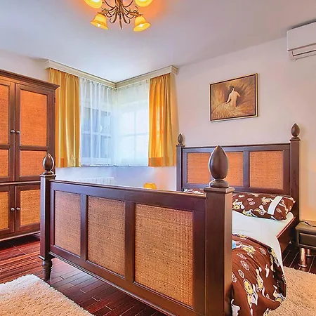 Stunning In With Wifi Holiday home